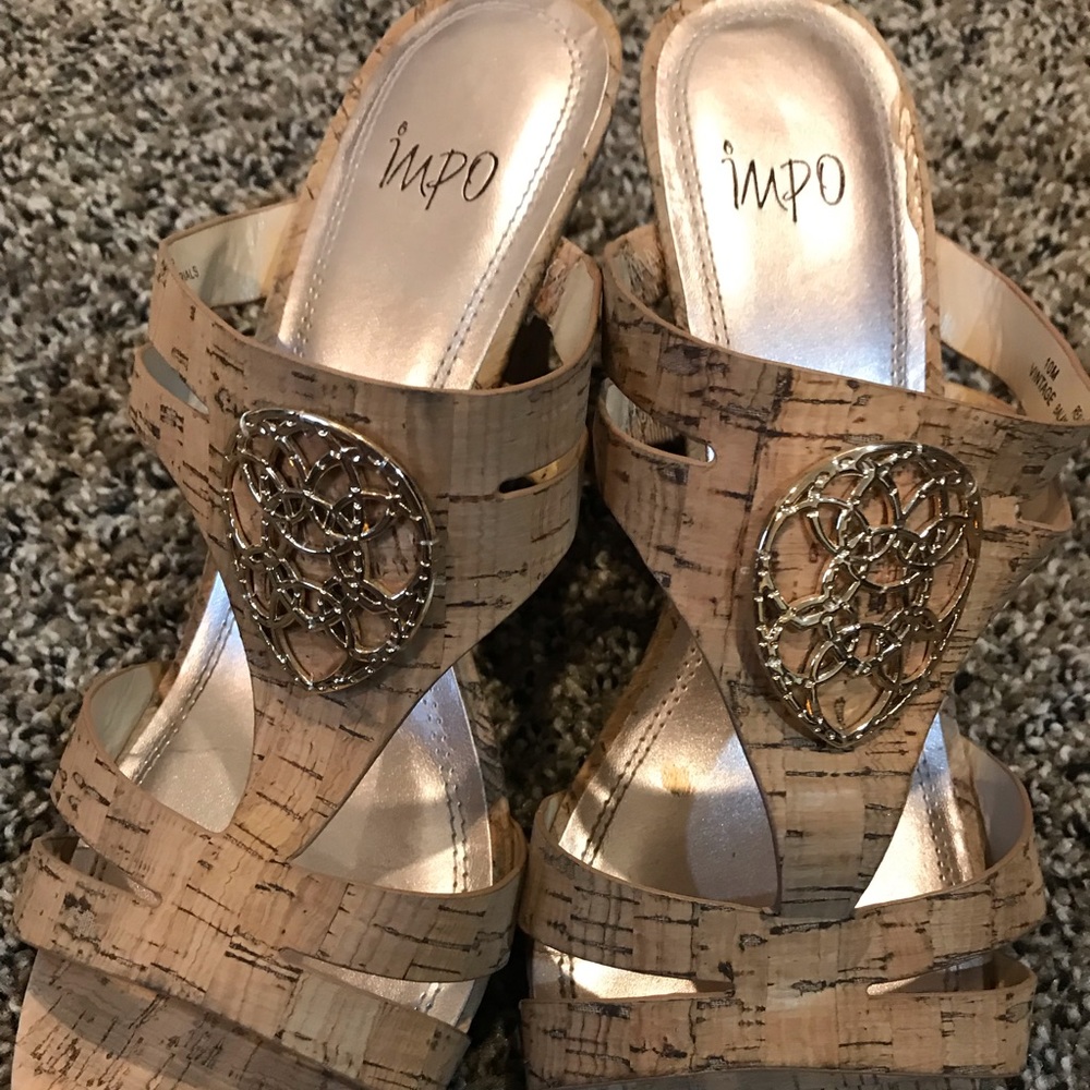 Cork shoes